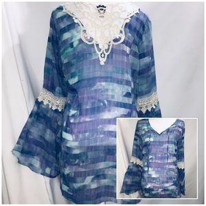 5/$25🌎Como Vintage Boho Design Top🌎